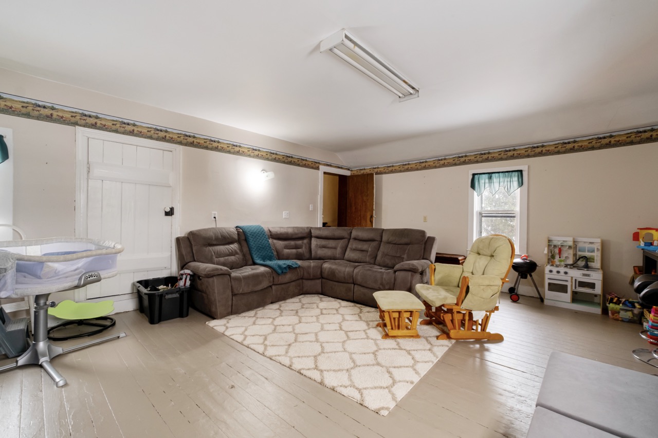 5205 13 Line, Harriston, Ontario    - Photo 18 - RP7040110884