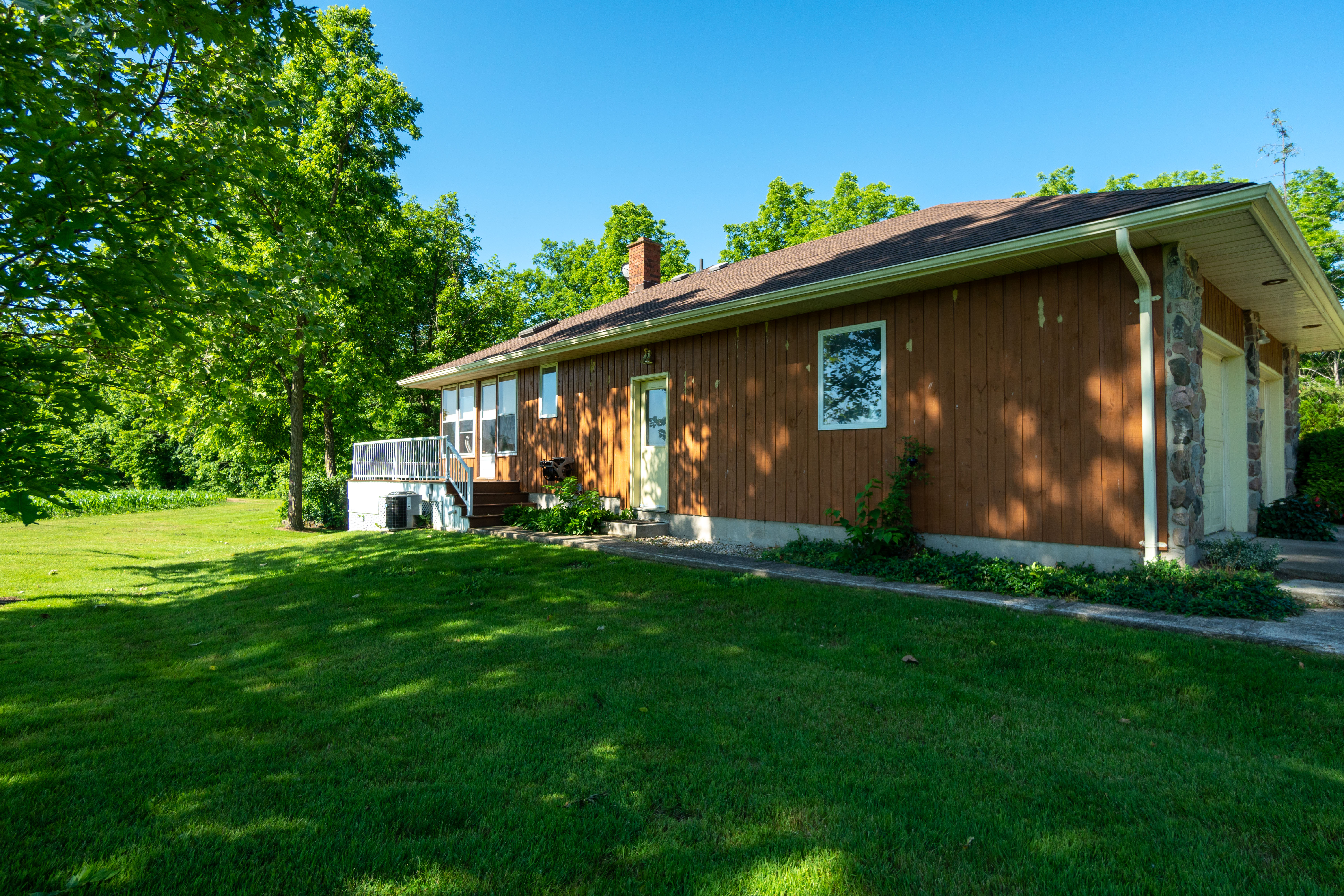 1989 Longwoods Road, Wardsville, Ontario  N0L 2N0 - Photo 15 - RP4554683256