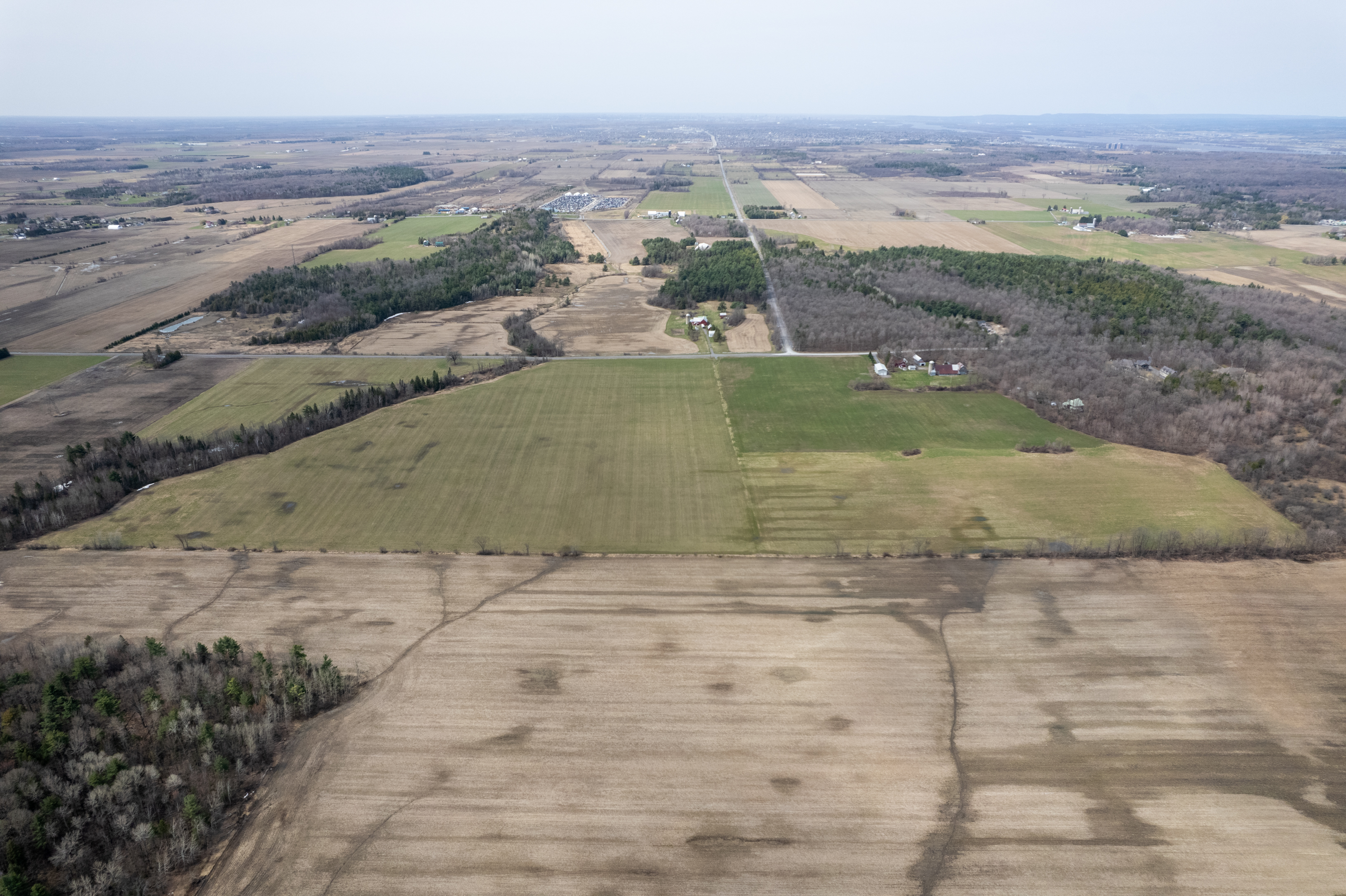 1961 Sarsfield Rd, Cumberland, Ontario  K4C 1K9 - Photo 5 - RP9297276921