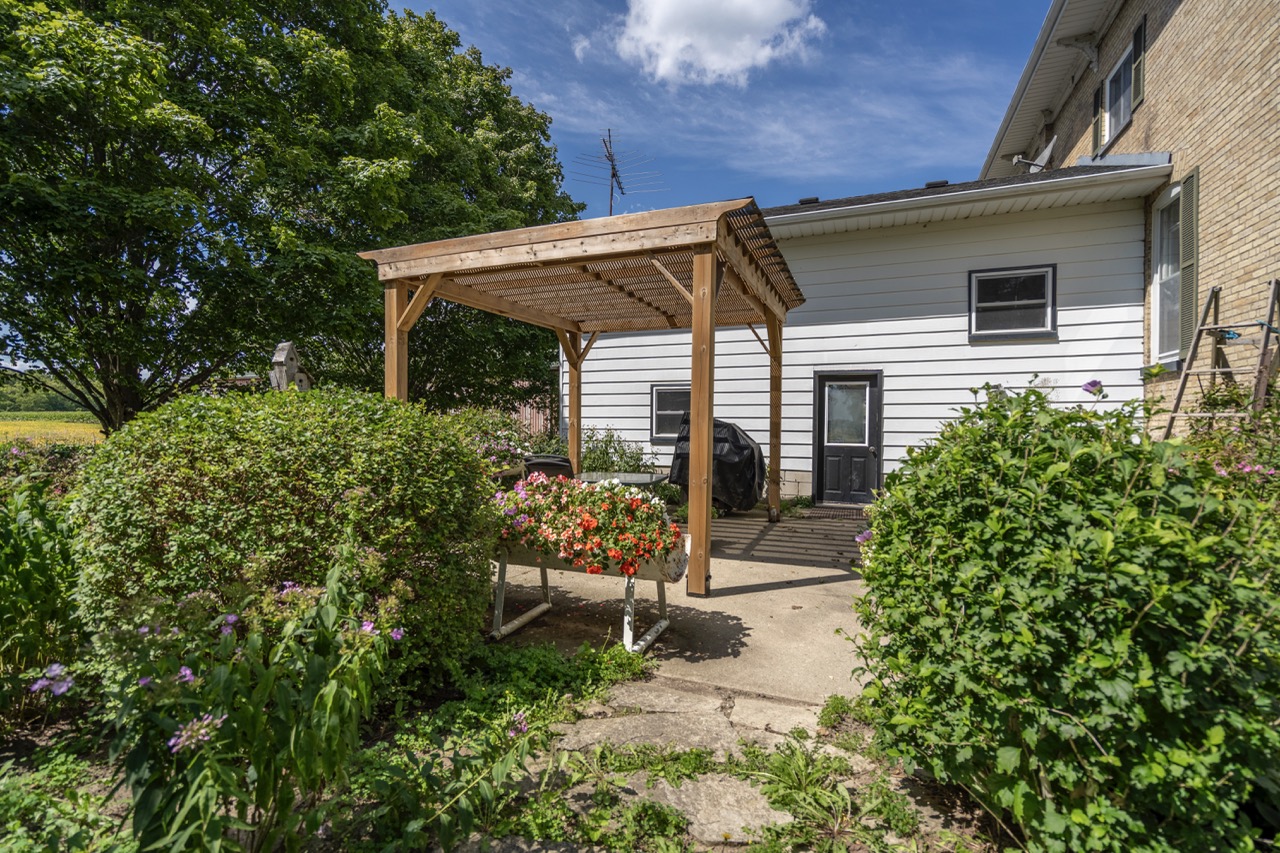 26523 Poplar Hill Rd, Parkhill, Ontario    - Photo 29 - RP513250874