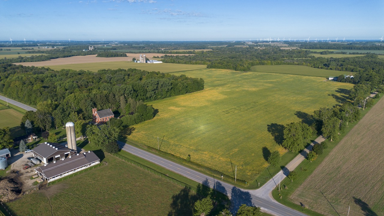 26523 Poplar Hill Rd, Parkhill, Ontario    - Photo 3 - RP513250874