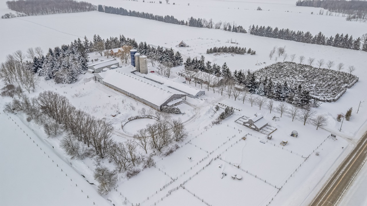 8548 Wellington Rd 7, Moorefield, Ontario    - Photo 1 - RP444974665