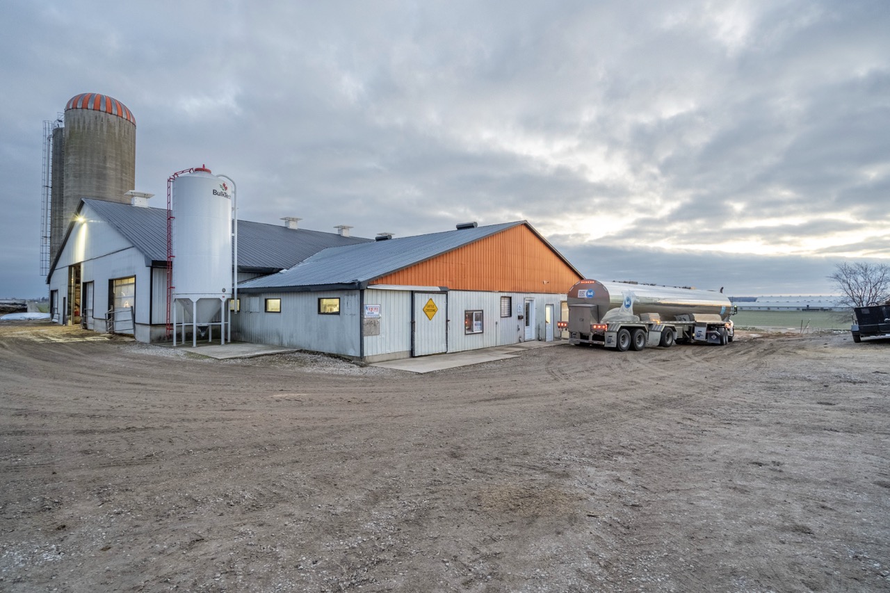 38152 Hawkins Rd, Auburn, Ontario    - Photo 17 - RP139954239