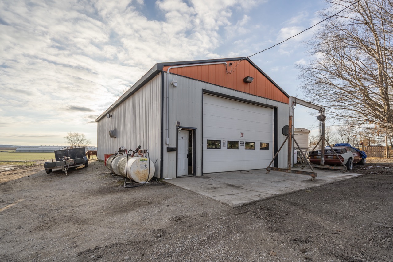 38152 Hawkins Rd, Auburn, Ontario    - Photo 31 - RP139954239