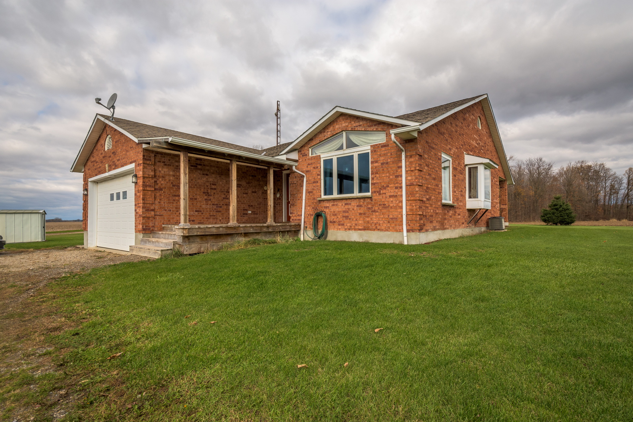 21934 Johnston Line, Wardsville, Ontario  N0L 2N0 - Photo 32 - RP3689774034