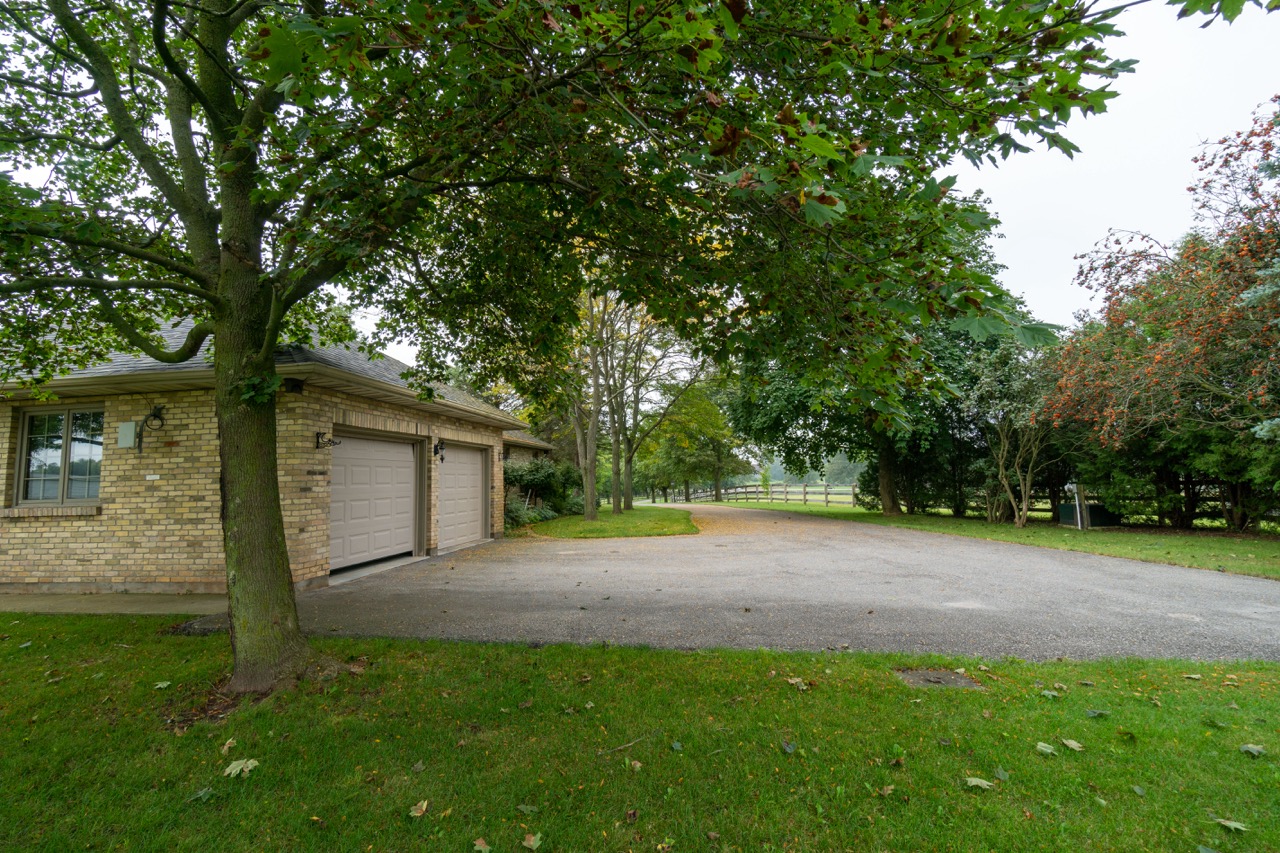 22556 Vanneck Road, Ilderton, Ontario  N0M 2A0 - Photo 40 - RP5096957974