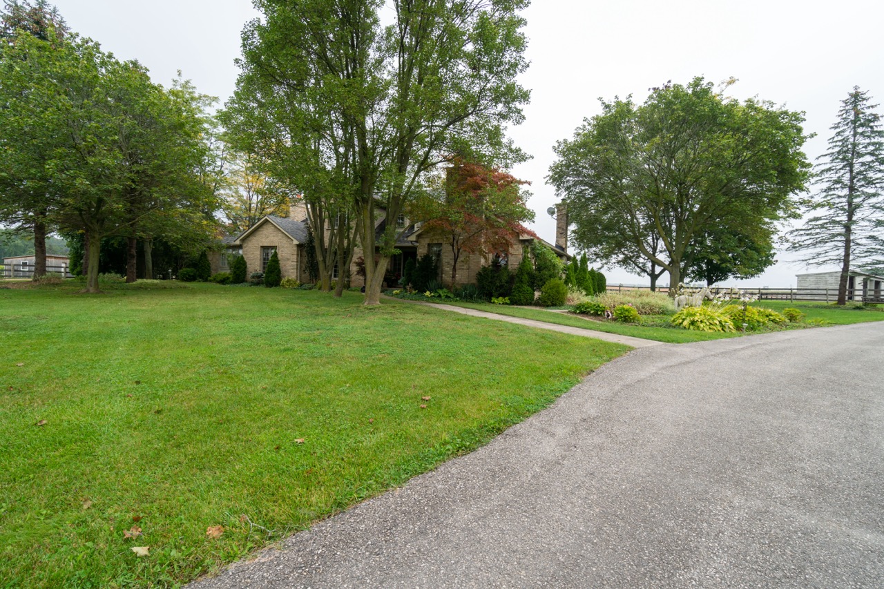 22556 Vanneck Road, Ilderton, Ontario  N0M 2A0 - Photo 9 - RP5096957974