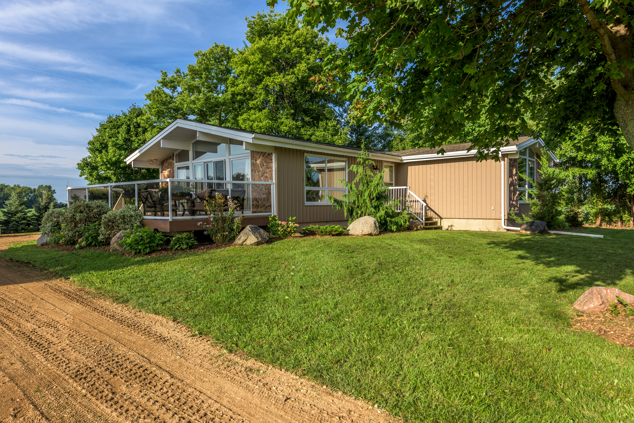 30229 Centre Rd, Strathroy, Ontario  N7G 3H7 - Photo 4 - RP9595584807