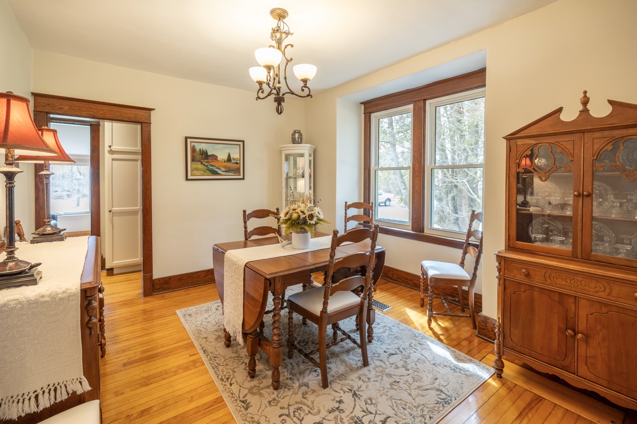 12675 Sixteen Mile Rd, Denfield, Ontario    - Photo 13 - RP4017114027