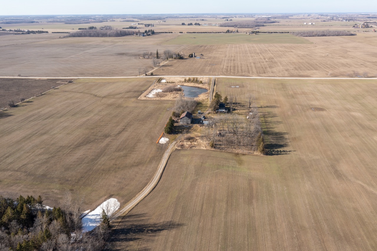 12675 Sixteen Mile Rd, Denfield, Ontario    - Photo 4 - RP4017114027